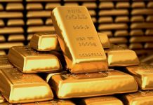Giá vàng bứt phá lên 4.500 USD/oz, SPDR Gold Trust chưa dừng xả hàng